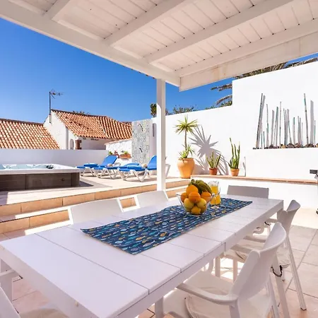 Casa Naranja: Family-friendly With Heated Pool And Bbq Poris de Abona