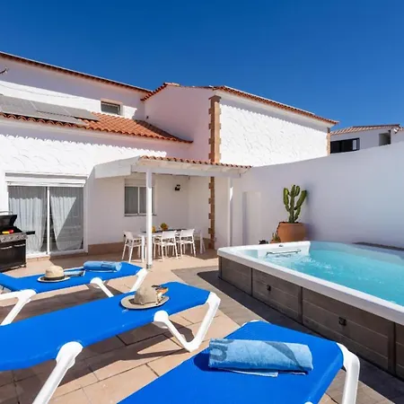 别墅 Casa Naranja - Heated Pool - Bbq - Terrace - Free Wifi - Child & Pet-friendly - 3 Bedrooms - 6 People 波里斯-德阿沃纳